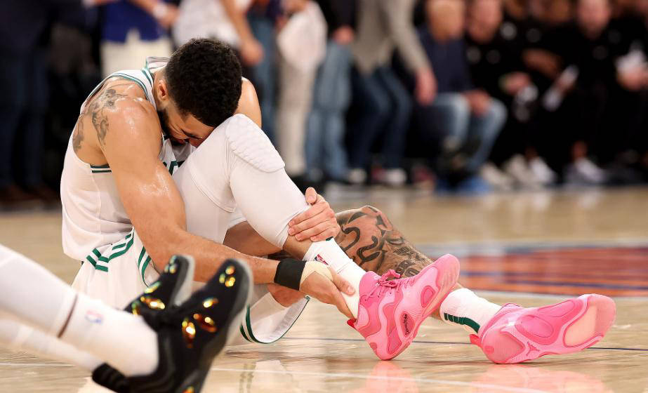 九游体育-塔图姆迎来五赛季出色发挥,公牛观众热烈欢呼!的简单介绍-九游体育