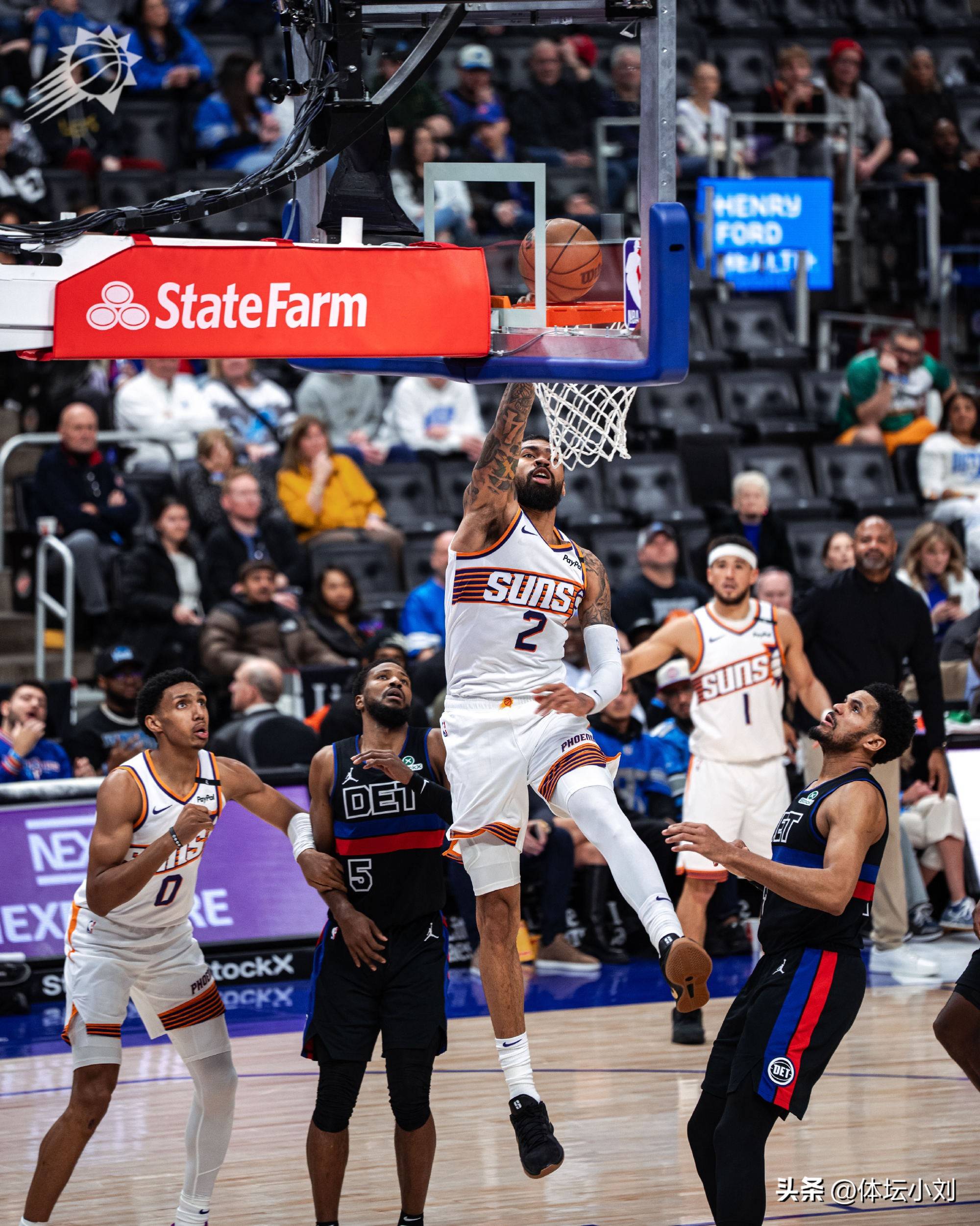 九游-快船新秀表现惊艳，全场观众掌声不断，威望规定为什.-九游