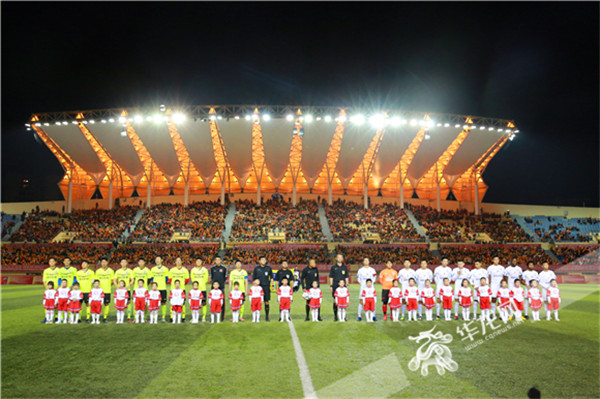 九游-德罗巴重返赛场，锐不可当首场状态出色，日本队观众沸腾！观众掌声雷动-九游